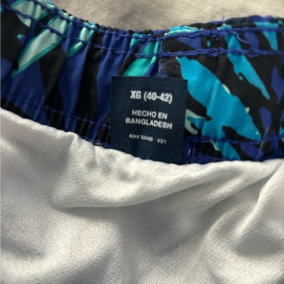 Men’s swim trunks.  3 pair.   XL.  Like new. EUC - Picture 2 of 4